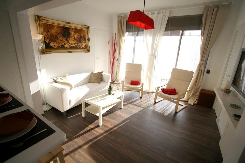 Near Clot & Sagrada Familia Apartment บาร์เซโลนา ภายนอก รูปภาพ