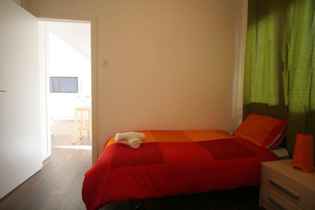 Near Clot & Sagrada Familia Apartment บาร์เซโลนา ภายนอก รูปภาพ